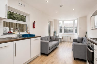 Elcot Avenue, Peckham, London - Image 2